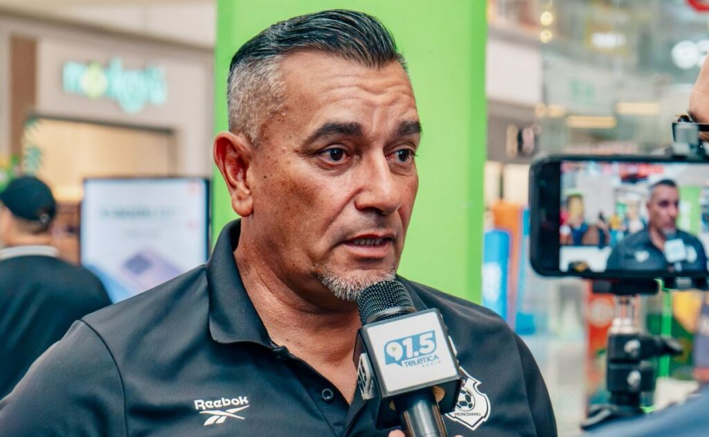 “Mano negra”: José Giacone explota y hace una denuncia que sacude al fútbol de Costa Rica