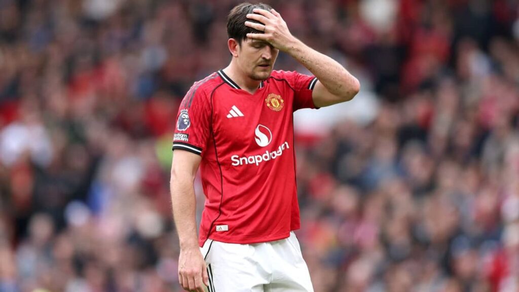 “Estamos totalmente con Michael”: Maguire respalda a Carrick y cuestiona el nivel del Manchester United