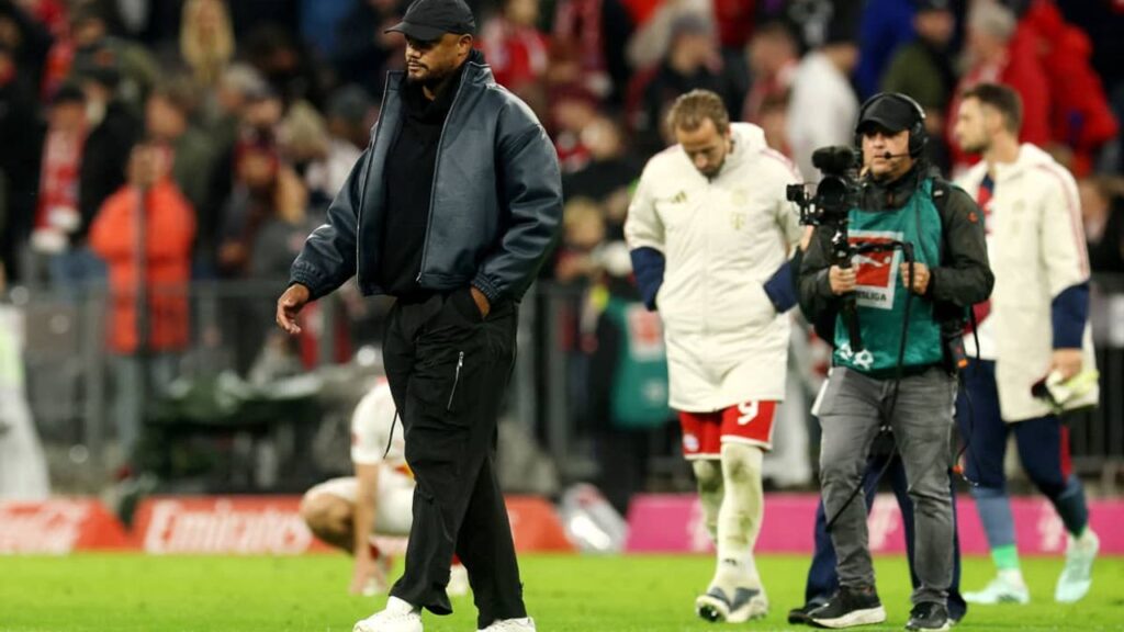 Vincent Kompany fue hospitalizado tras colapsar; su cuerpo técnico asumirá sus funciones hasta nuevo aviso